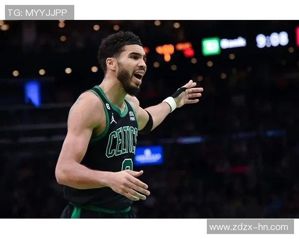 球迷炸锅：塔图姆这一行为引热议！